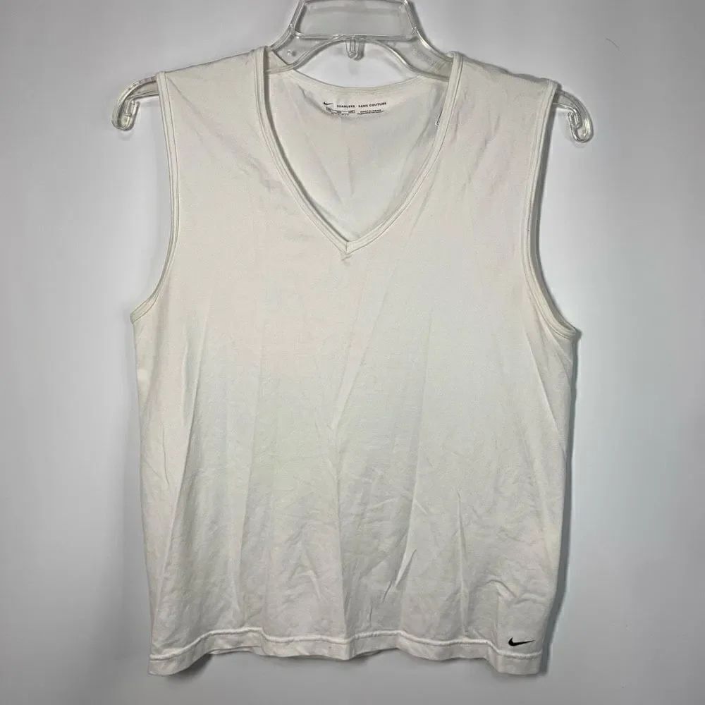 Nike dri fit seamless athletic shirt size medium